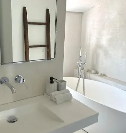 Et A 50 M Piscine Proche Centre Villa